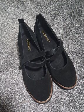 Vionic Black Mary Jane Suede Flats with Strap